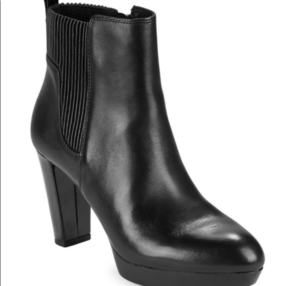 Donald J Pliner Platform Heels